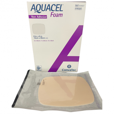 AQUACEL Non-Adhesive Foam Dressing, Rectangle, 15x20cm (6" x 8") 5's/Box